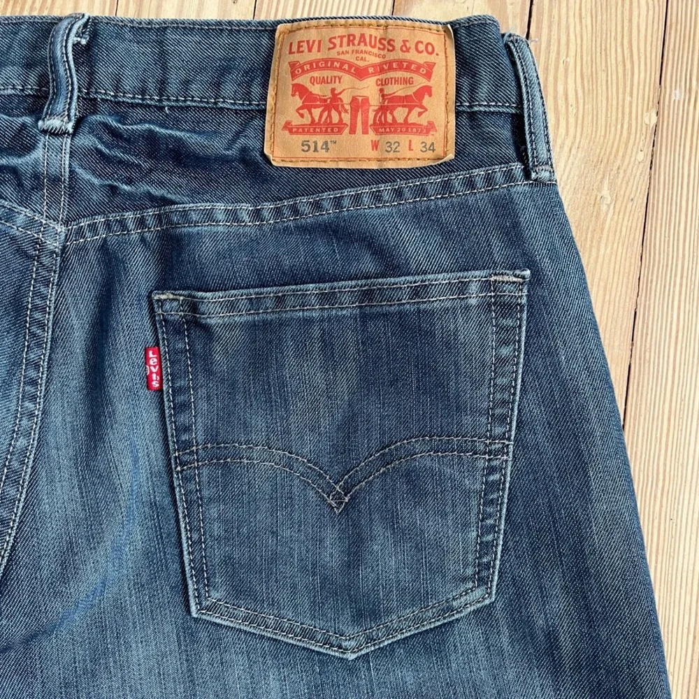 Levis 514 Straight Fit Mens Jeans 32x34 Medium Blue Wash Denim‎ casual comfort